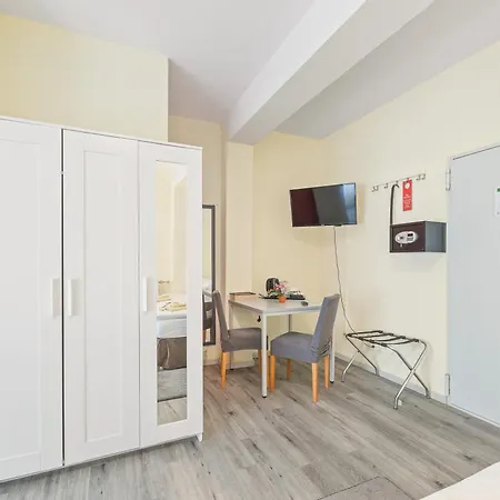 Businesshotel Lemon Self Check-in Messe Airport Mit Kueche - Monteure Willkommen Hotel